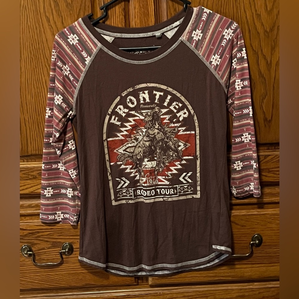 “Frontier”, western mid length sleeve